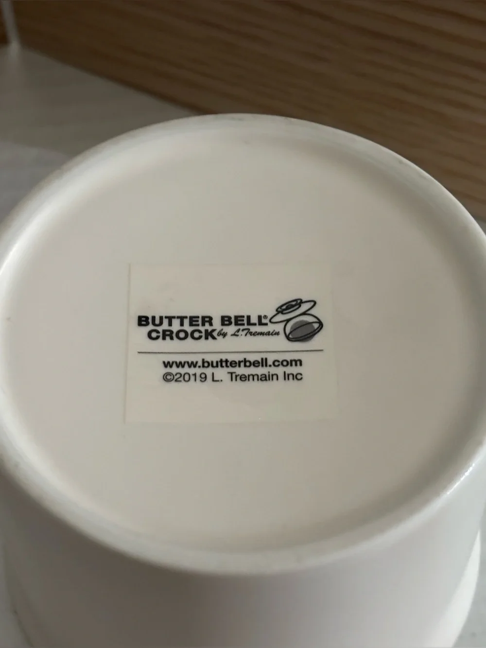 Classic White by Butter Bell Crock New w/no box